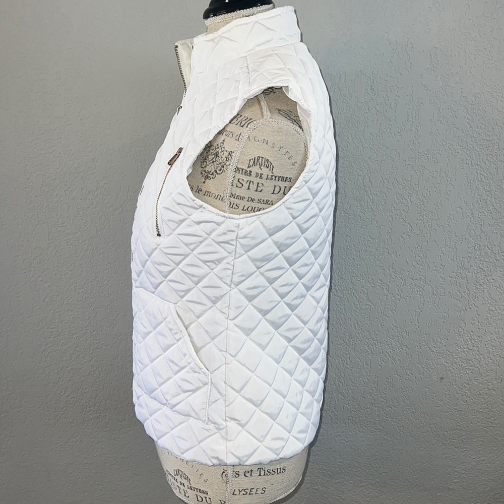 Copper Key Puffer Vest - Picture 2 of 4